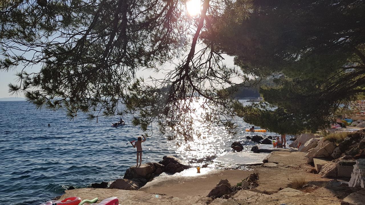 Holiday Home Nona Drage Εξωτερικό φωτογραφία